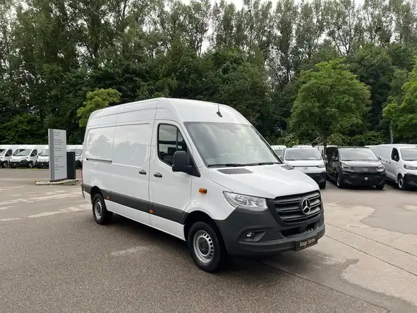MERCEDES-BENZ SPRINTER (4/20)