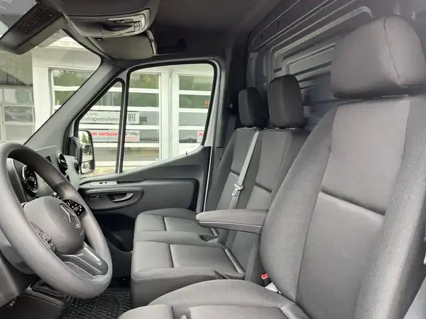 MERCEDES-BENZ SPRINTER (8/20)