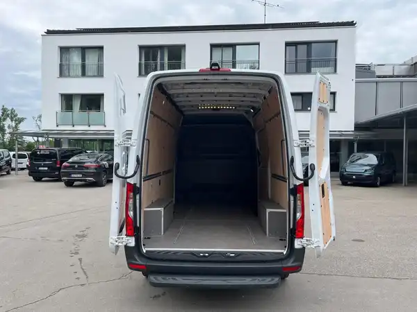 MERCEDES-BENZ SPRINTER (17/20)