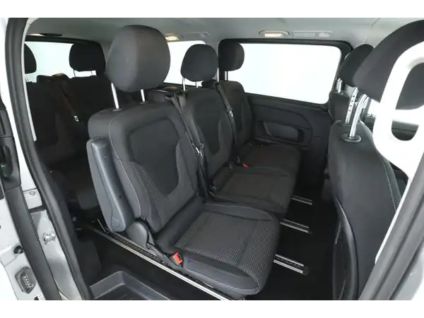 MERCEDES-BENZ V 220 (8/10)