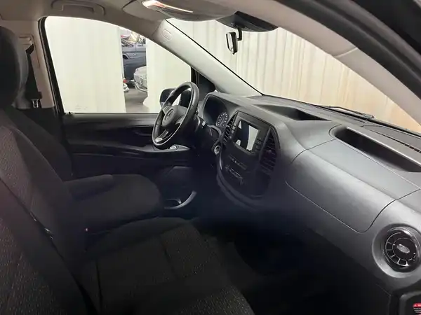 MERCEDES-BENZ V-KLASSE (14/19)