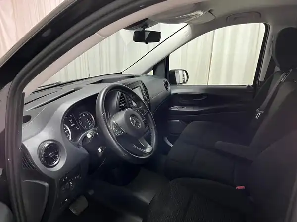 MERCEDES-BENZ V-KLASSE (7/19)