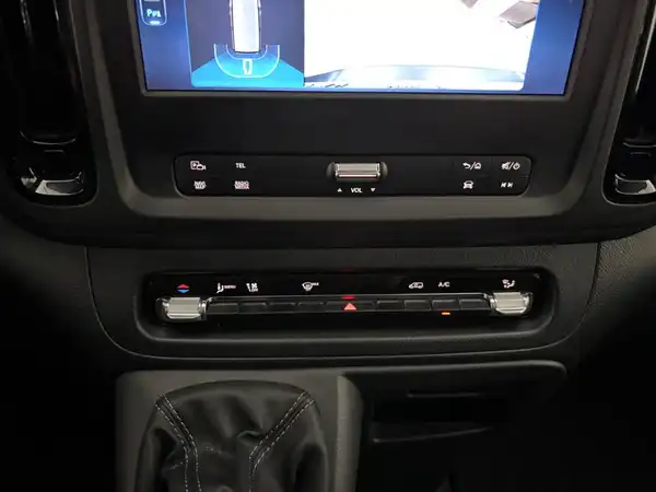 MERCEDES-BENZ V-KLASSE (14/19)