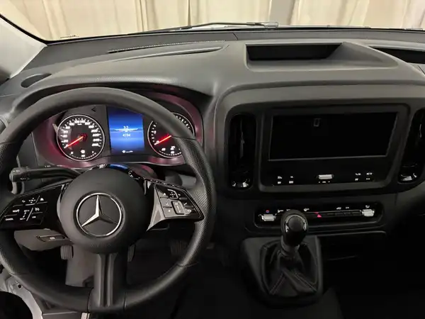 MERCEDES-BENZ V-KLASSE (9/19)
