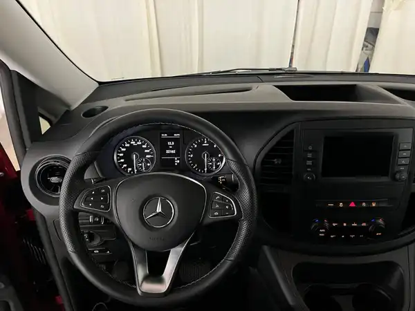 MERCEDES-BENZ V-KLASSE (8/20)