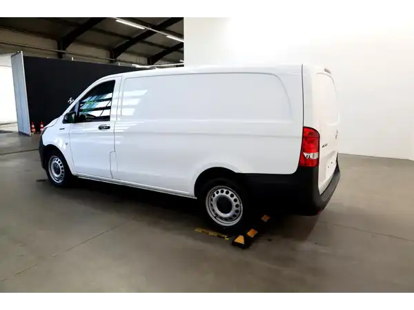 MERCEDES-BENZ V-KLASSE (5/9)