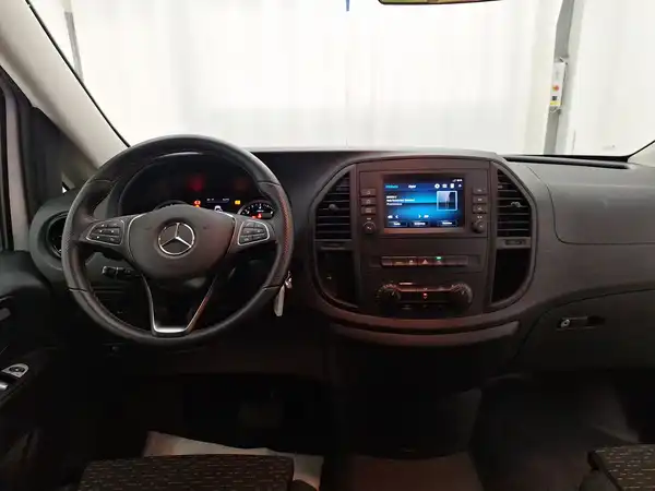 MERCEDES-BENZ VITO (11/15)
