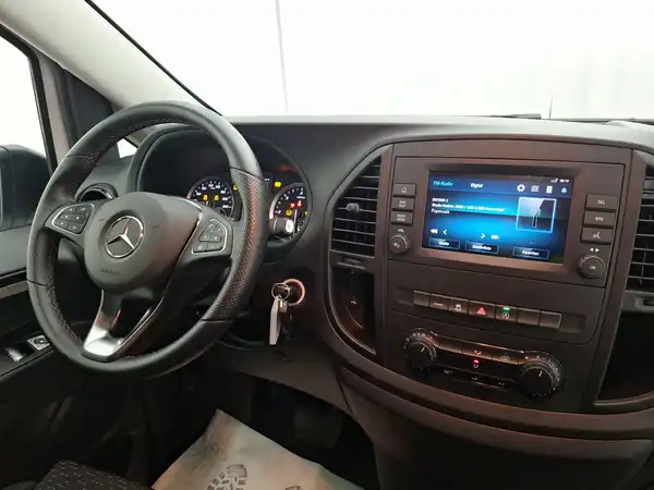 MERCEDES-BENZ VITO (10/15)