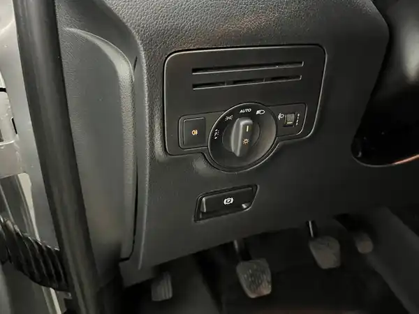 MERCEDES-BENZ VITO 114 (17/19)