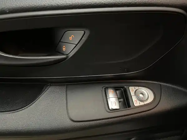 MERCEDES-BENZ VITO 114 (18/19)
