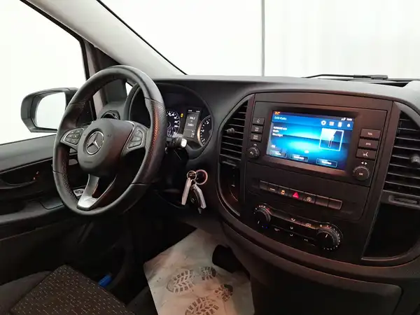 MERCEDES-BENZ VITO (10/15)