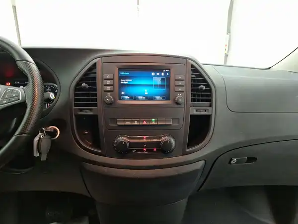 MERCEDES-BENZ VITO (8/15)