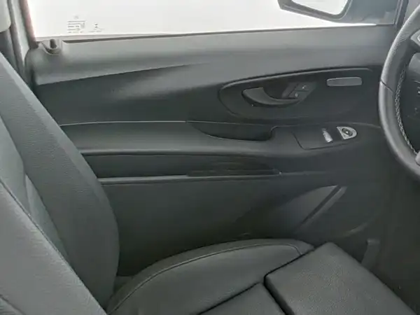 MERCEDES-BENZ VITO (14/19)