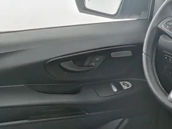 MERCEDES-BENZ VITO (19/19)