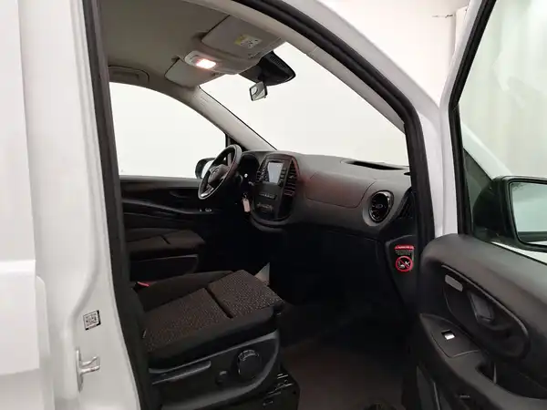 MERCEDES-BENZ VITO (9/15)