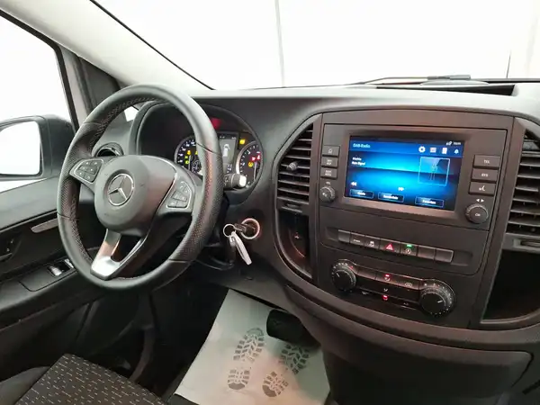 MERCEDES-BENZ VITO (10/15)