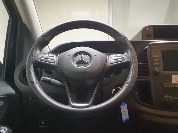 MERCEDES-BENZ VITO (7/16)