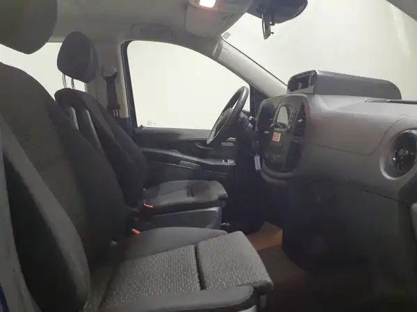 MERCEDES-BENZ VITO (9/16)
