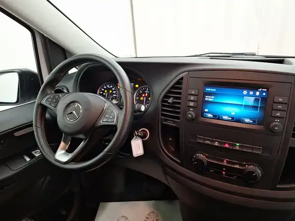 MERCEDES-BENZ VITO (10/15)