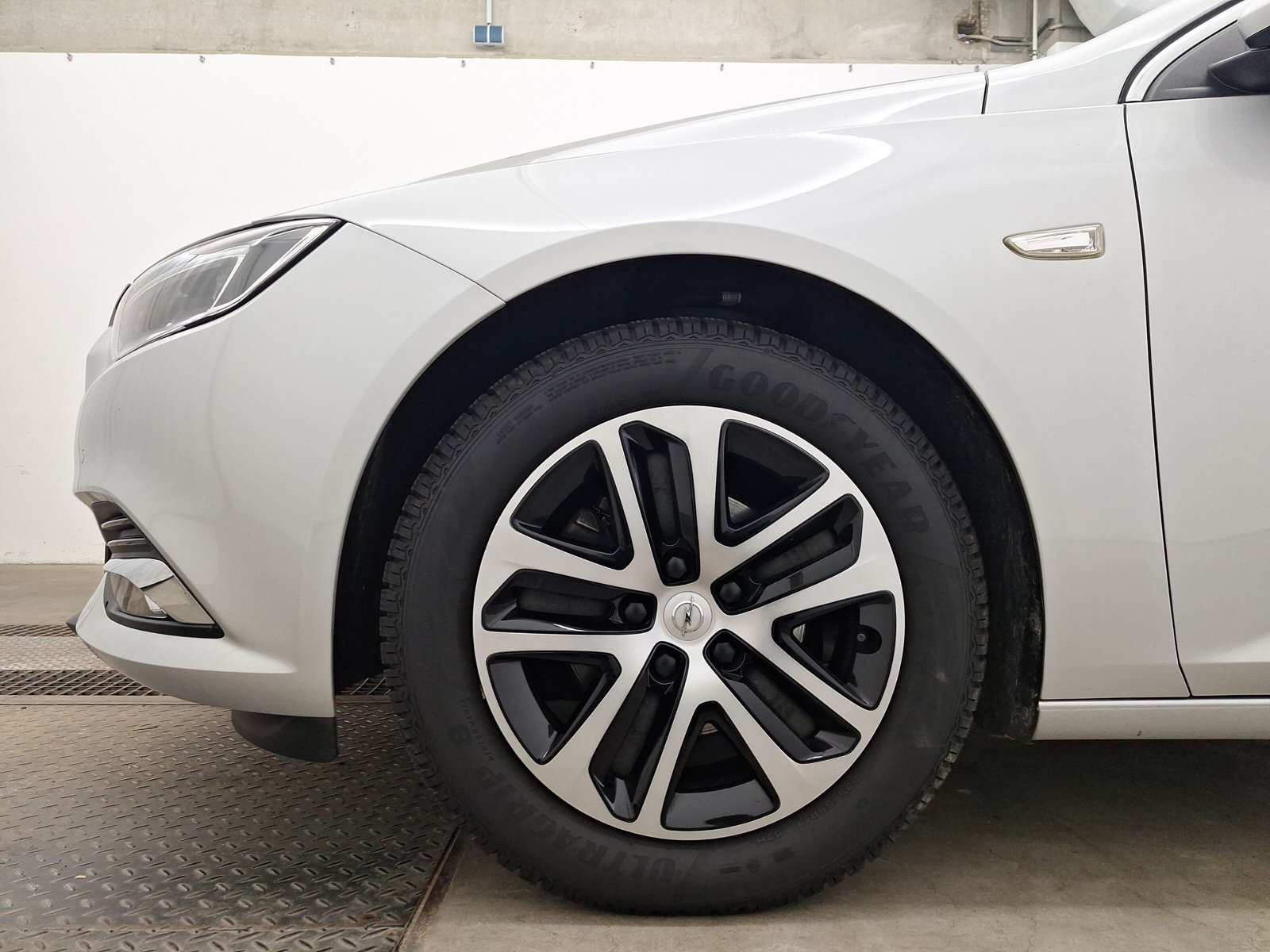 OPEL INSIGNIA (15/16)
