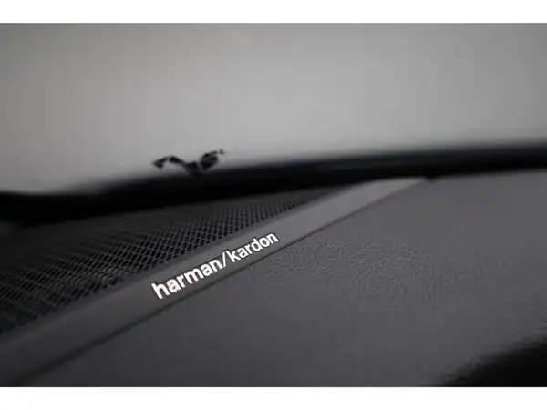 RENAULT MEGANE (24/26)