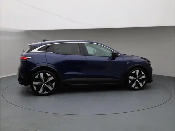 RENAULT MEGANE (6/26)