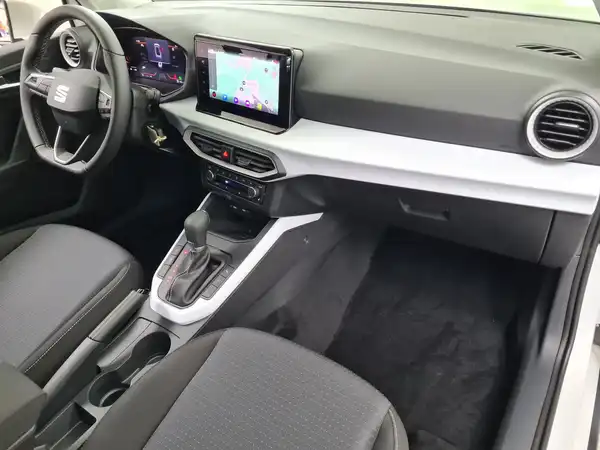 SEAT ARONA (19/19)