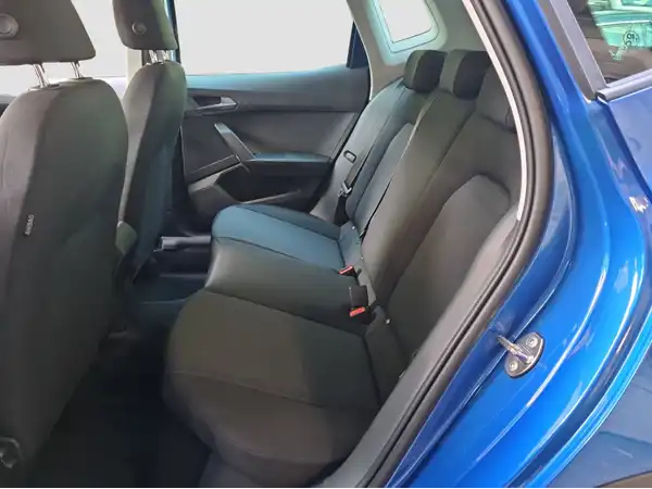 SEAT ARONA (9/16)