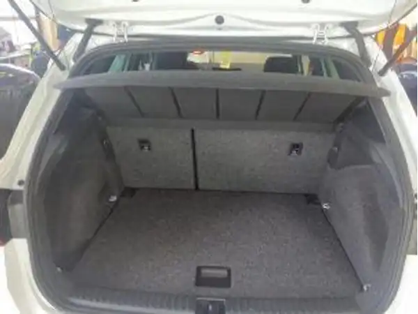 SEAT ARONA (7/7)