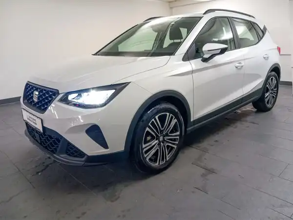 SEAT ARONA (1/22)