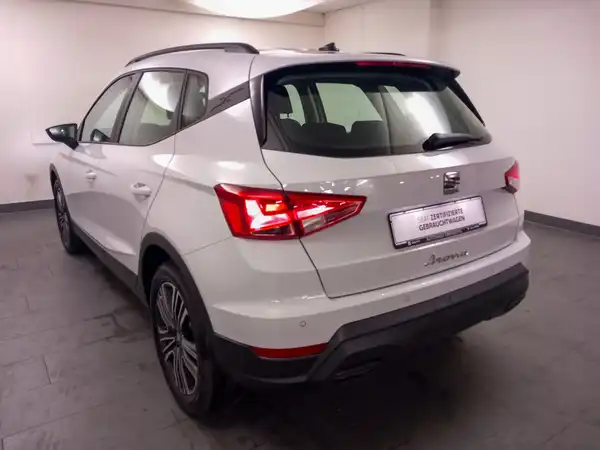 SEAT ARONA (19/22)