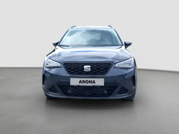 SEAT ARONA (1/15)