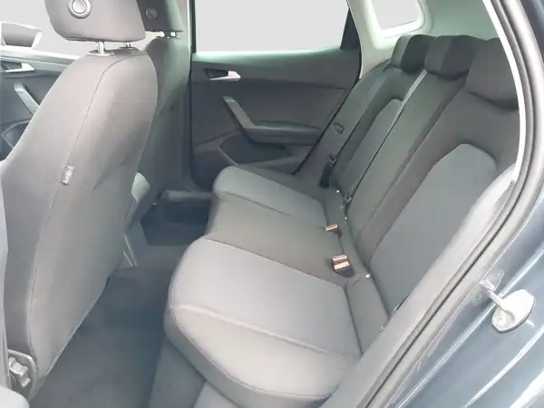 SEAT ARONA (8/15)