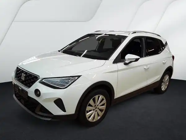 SEAT ARONA (1/9)