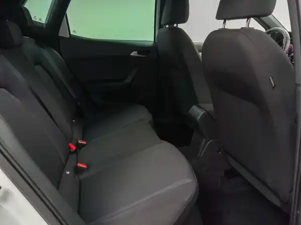 SEAT ARONA (12/17)