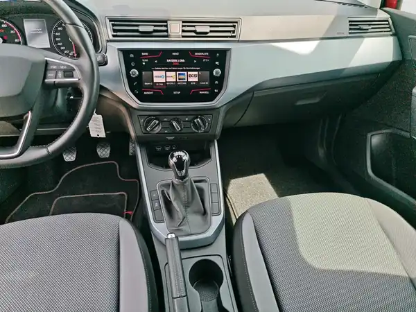SEAT ARONA (12/16)