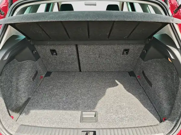 SEAT ARONA (13/16)