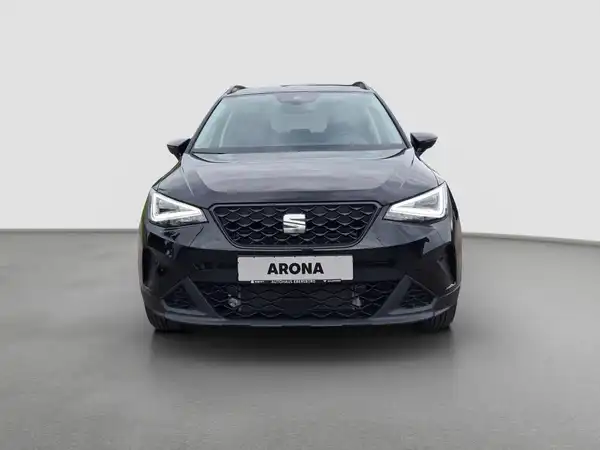 SEAT ARONA (1/15)