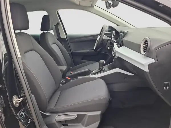 SEAT ARONA (13/15)