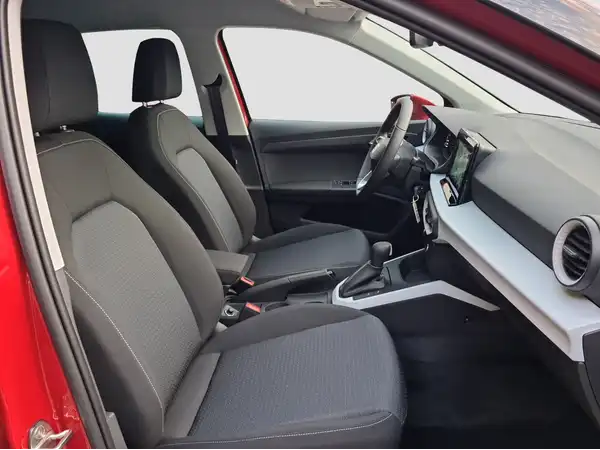 SEAT ARONA (14/16)