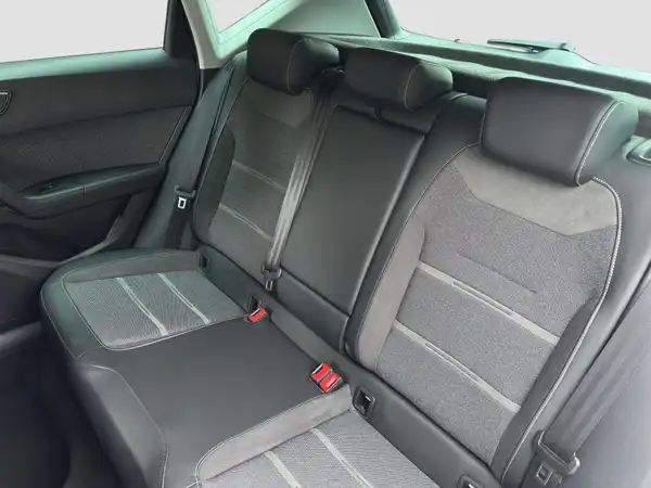 SEAT ATECA (9/16)