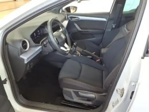 SEAT IBIZA (4/6)