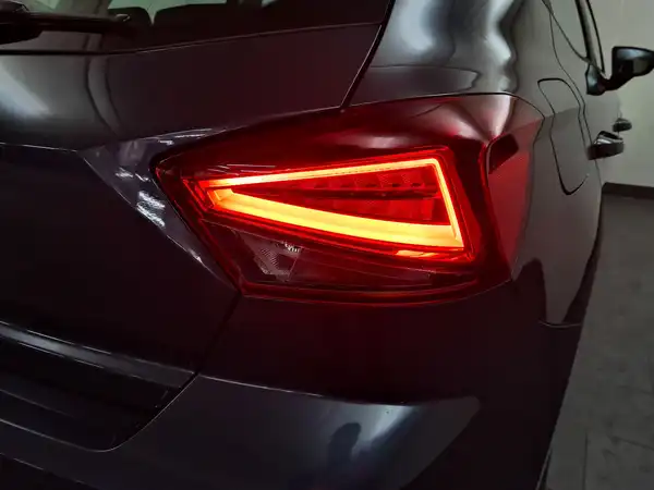SEAT IBIZA (12/17)