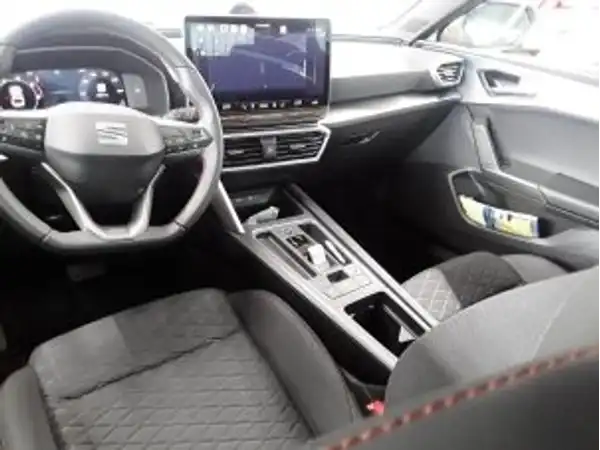 SEAT LEON (6/7)