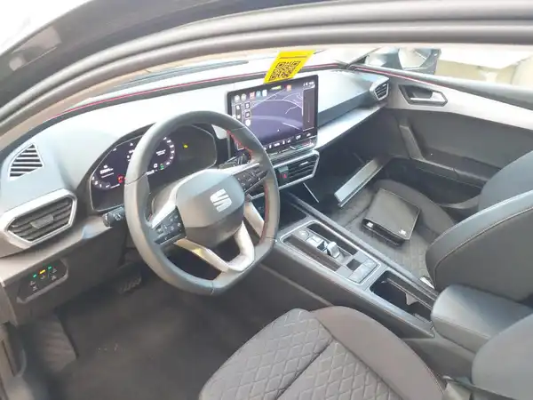 SEAT LEON (4/7)