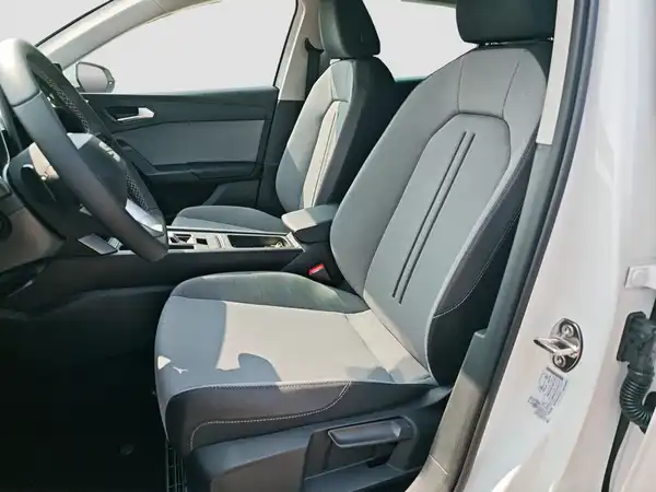 SEAT LEON (8/16)