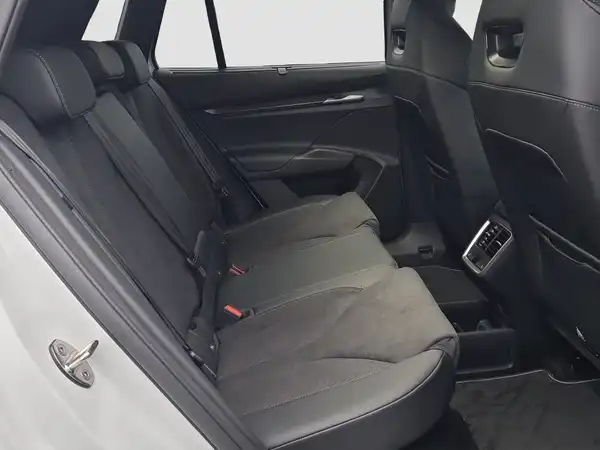 ŠKODA ELROQ (14/15)