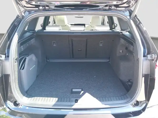 ŠKODA ENYAQ (12/16)