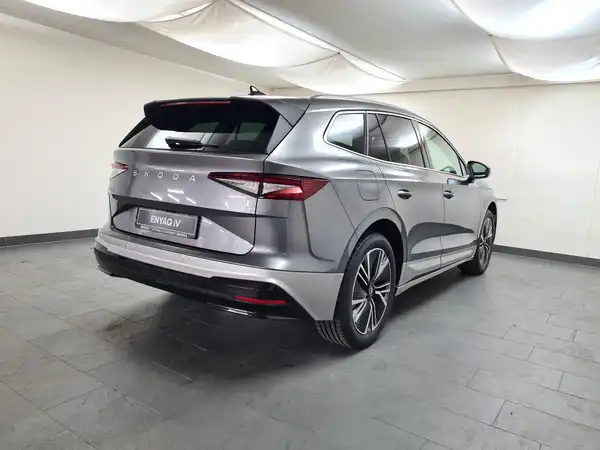 ŠKODA ENYAQ (7/18)