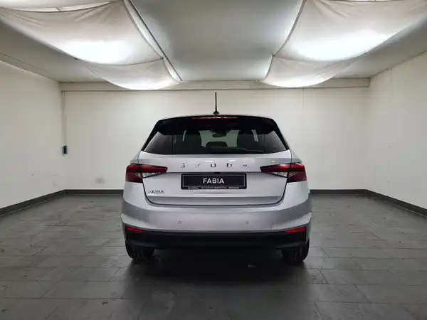 ŠKODA FABIA (6/16)